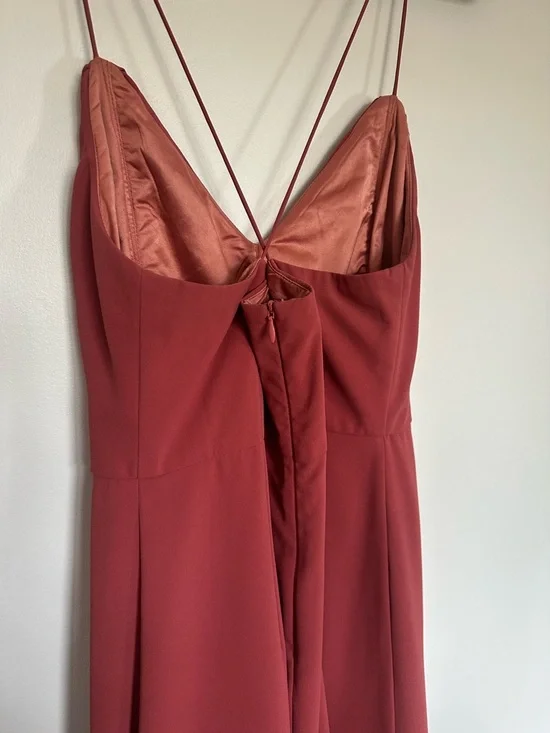 Stunning Ruffle Hem Dress 💃 - Picture 4 of 7